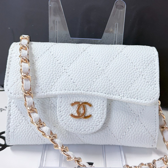 Chanel White GWP Luxury CC Logo Wallet Coin Purse Gold Hardware Cosmetic Bag - Picture 1 of 10